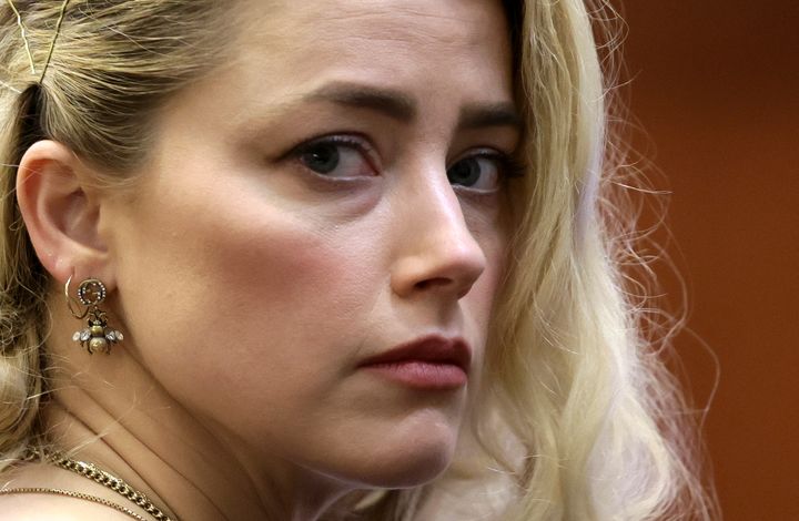 Amber Heard, momentos antes de escuchar el veredicto del jurado.