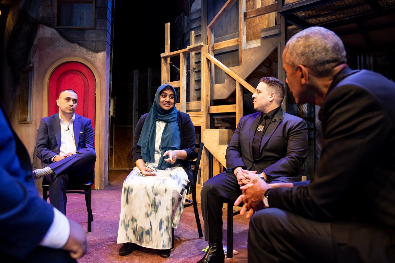 Obama Marks DACA’s tenth Anniversary In Dialog With Dreamers 23 De Paz, Valdovinos and Obama listening as Siddiqui speaks.