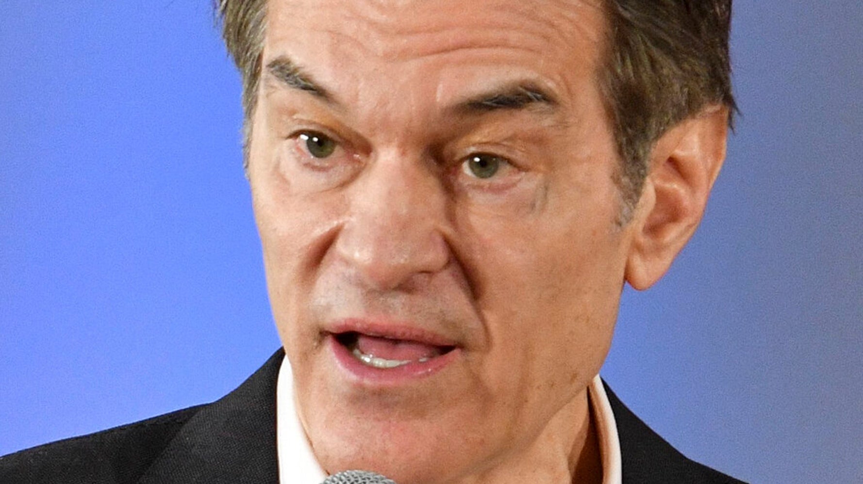 Twitter Users Mock Dr. Oz After He Asks Who They Trust To Fix Pennsylvania - Vimarsana News