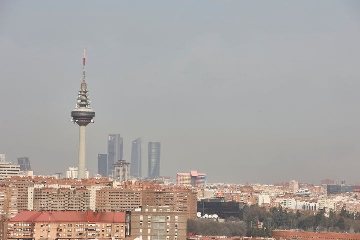 Foto de archivo de la polución en Madrid.