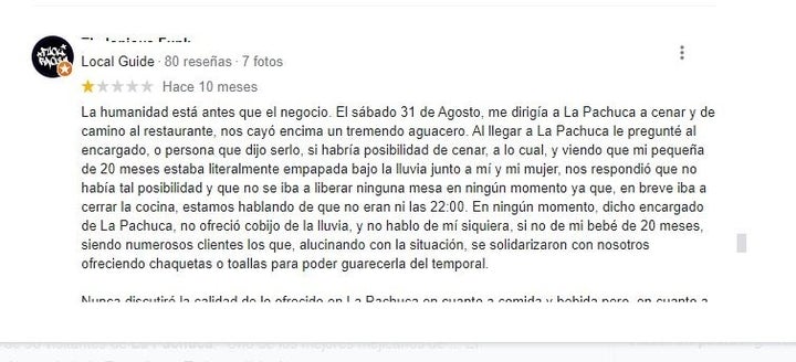 La reseña a la que respondió el restaurante.