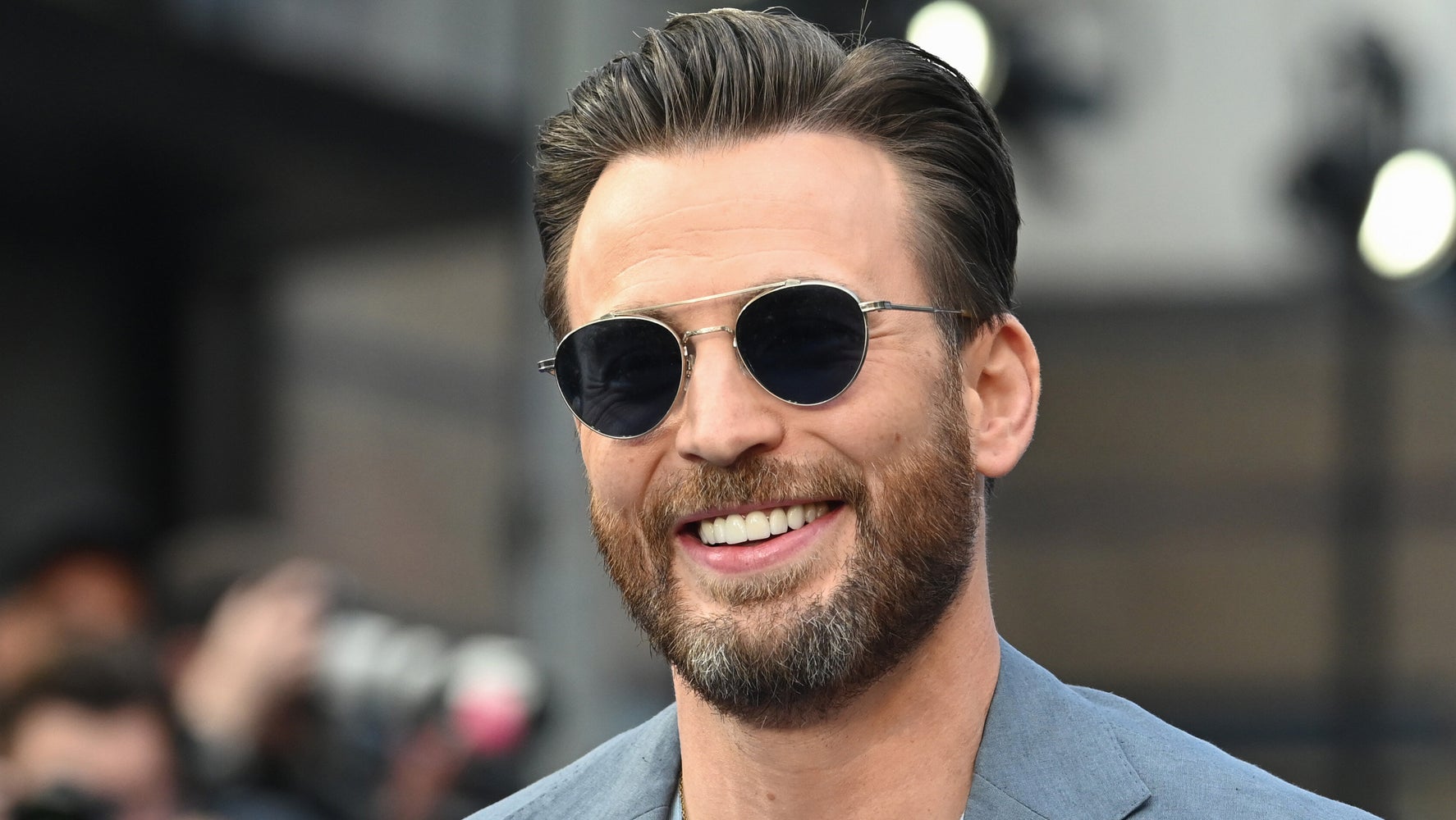 Chris Evans Blasts Haters Upset Over Gay Kiss In ‘Lightyear’: ‘Those People Are Idiots’ Chris Evans Blasts Haters Upset Over Gay Kiss In ‘Lightyear’: ‘Those People Are Idiots’