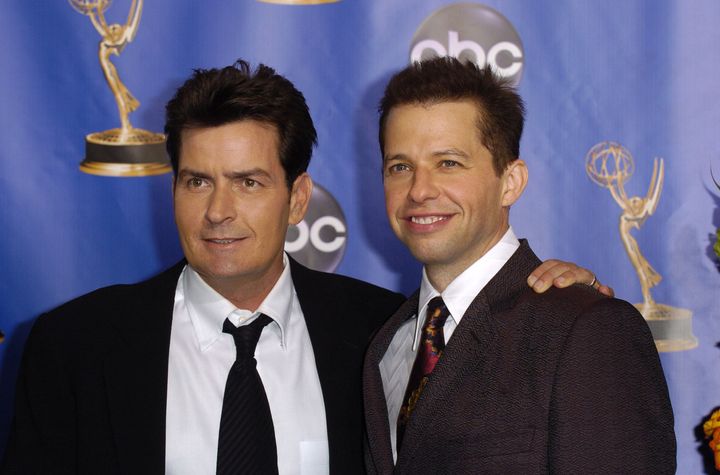 Charlie Sheen and Jon Cryer at the Emmy Awards in 2004.
