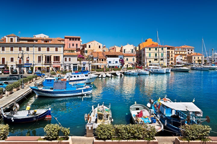 Vista de La Maddalena en Cerdeña.