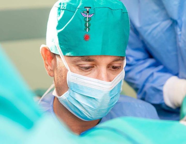 Ο Δρ. Αναστάσιος Γ. Ξιάρχος, Γενικός Χειρουργός, Διευθυντής Χειρουργικής Κλινικής του Ιατρικού Περιστερίου
