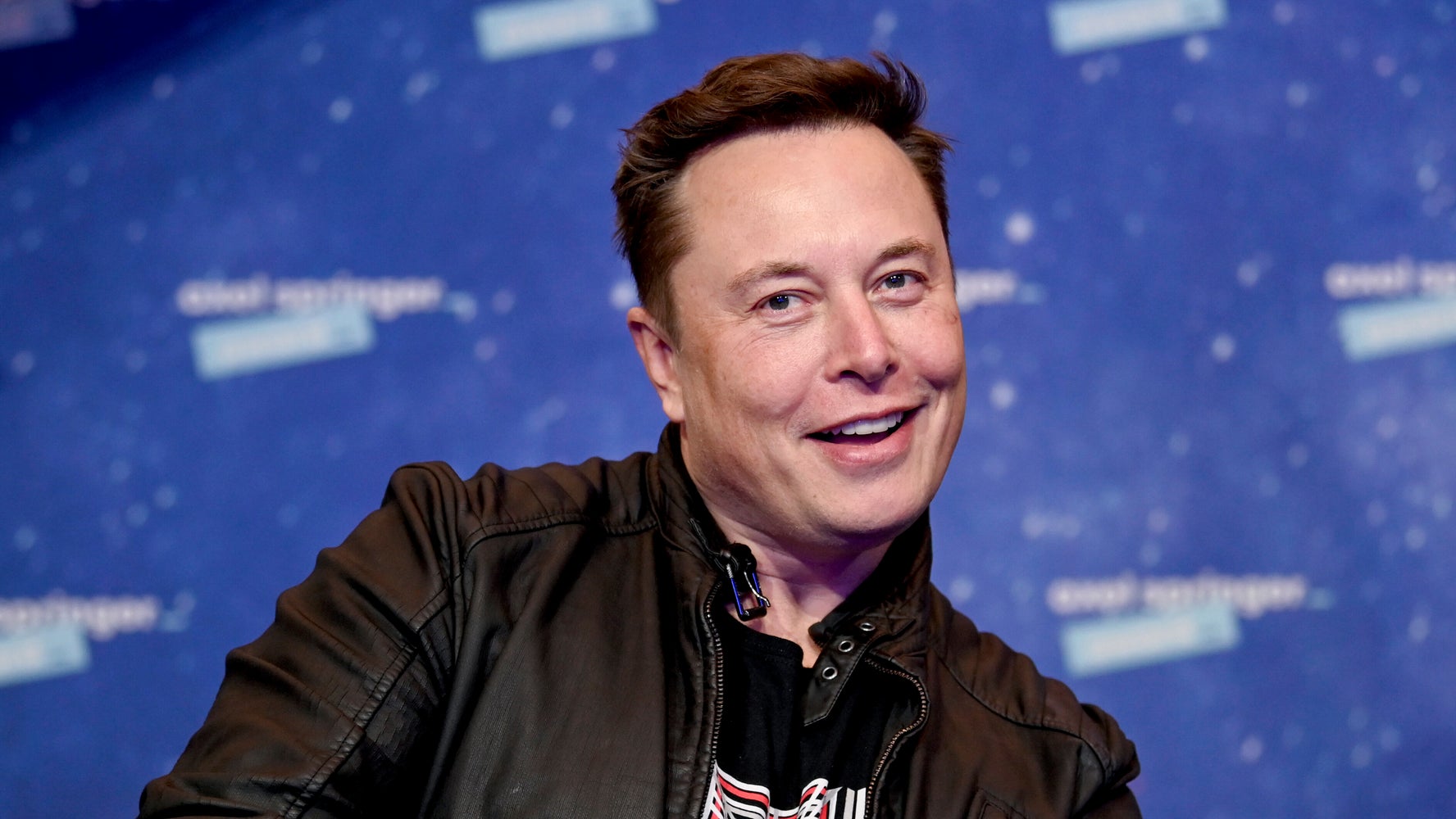 ‘Free Speech Absolutist’ Fires SpaceX Employees For Writing Open Letter ‘Free Speech Absolutist’ Fires SpaceX Employees For Writing Open Letter
