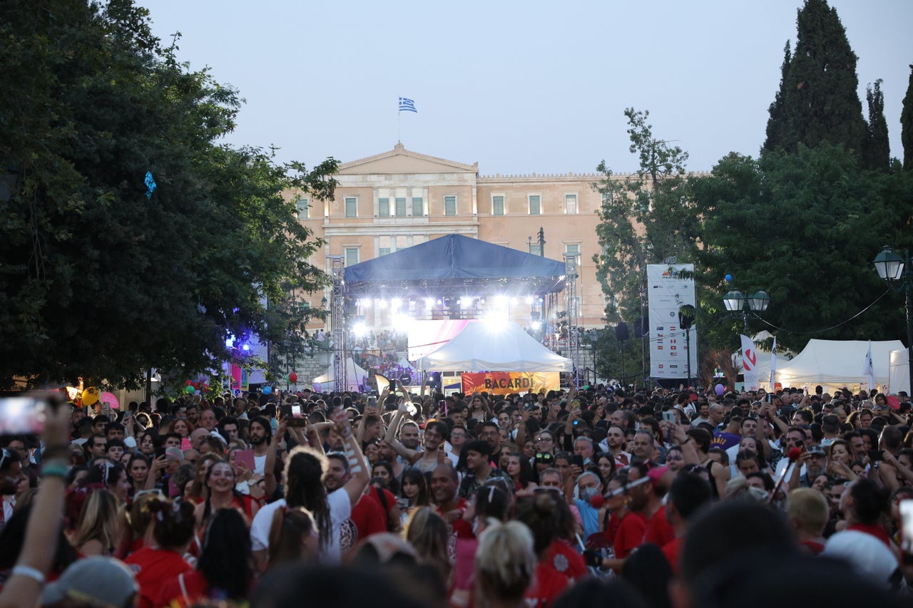 Στιγμιότυπο από την παρέλαση υπερηφάνειας της ΛΟΑΤΚΙ ΚΑΙ LGBTQI+ κοινότητας με σύνθημα "ΑΝΕΥ ΟΡΩΝ" στα πλαίσια του Athens Pride 2022, Σάββατο 18 Ιουνίου 2022. (ΑΡΓΥΡΩ ΑΝΑΣΤΑΣΙΟΥ/EUROKINISSI)