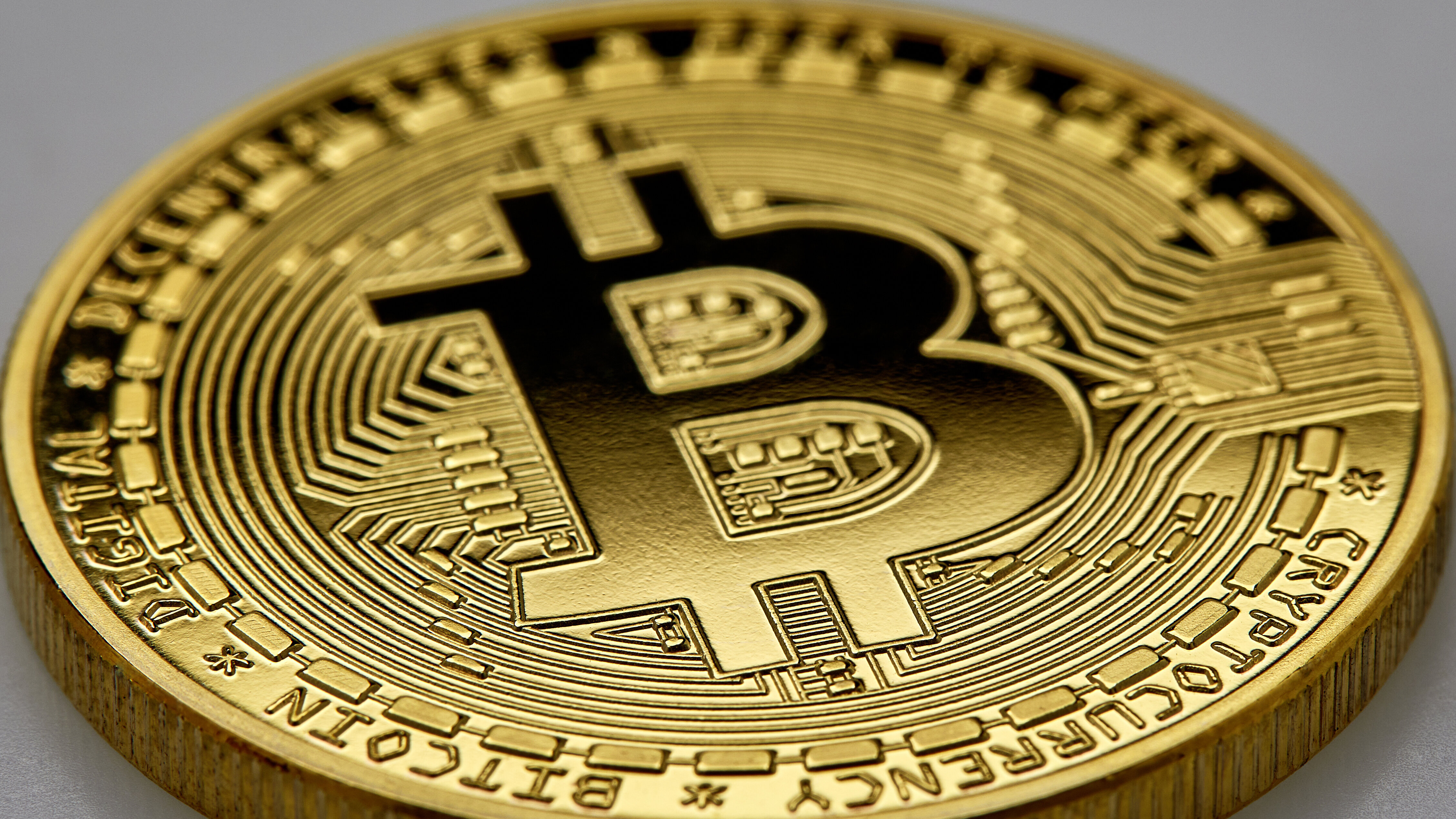 bitcoin drops below $20000 as crypto selloff quickens