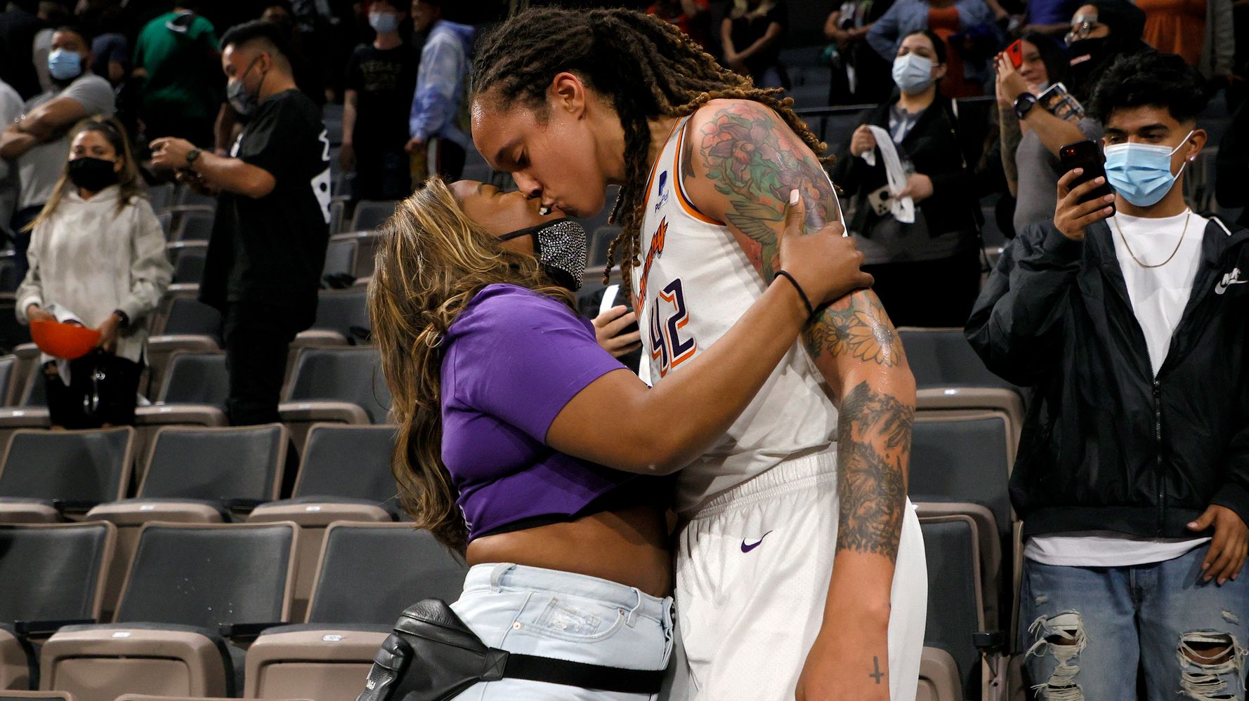 L’épouse de Brittney Griner de la WNBA dit que l’appel programmé n’a jamais eu lieu