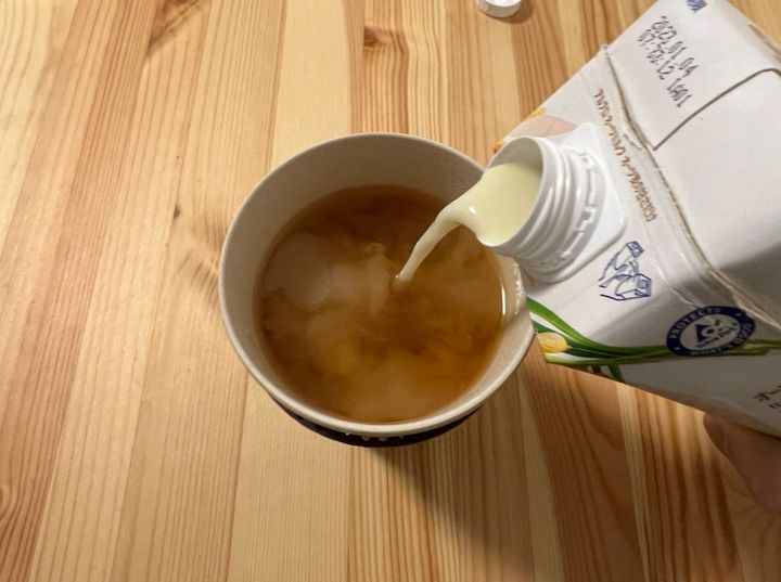 紅茶とオーツミルクの相性抜群