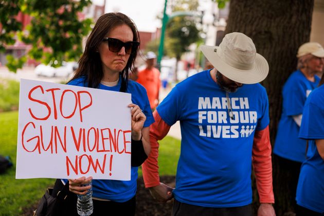 Des manifestants contre la violence par arme à feu aux Etats-Unis en juin 2022. Le Congrès est en passe de voter une loi historique pour limiter leur circulation.