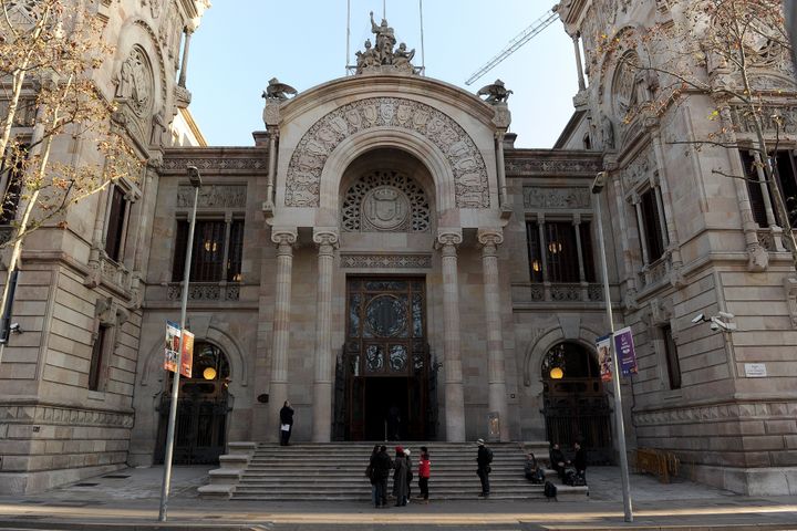 Fachada del Palacio de Justicia de Cataluña.