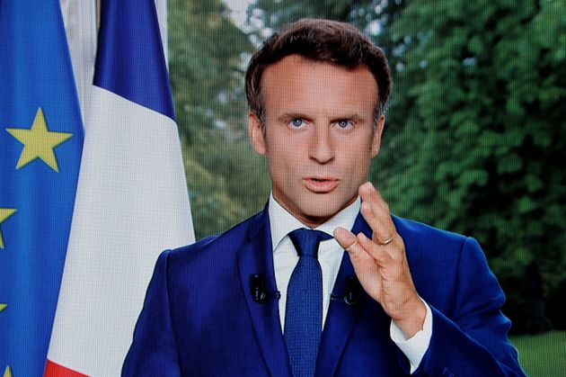 Emmanuel Macron, ici lors de son allocution télévisée à l'Élysée,...