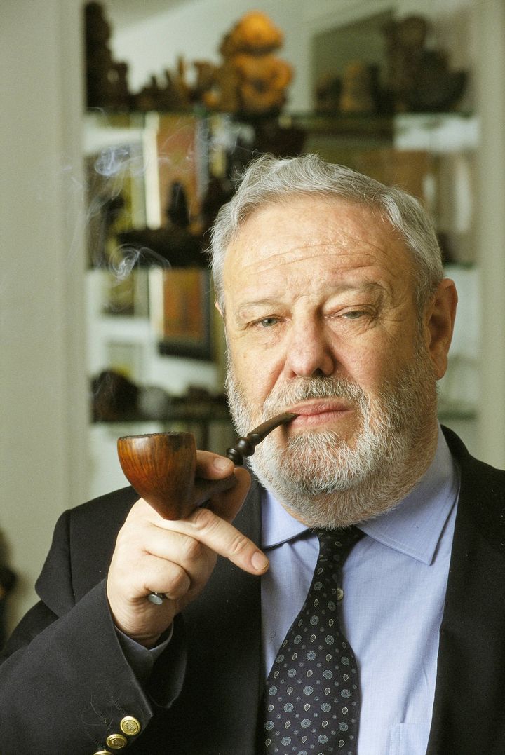 Jose Luis Balbin, journalist Smoking a pipe (Photo by Cesar Lucas Abreu/Cover/Getty Images)