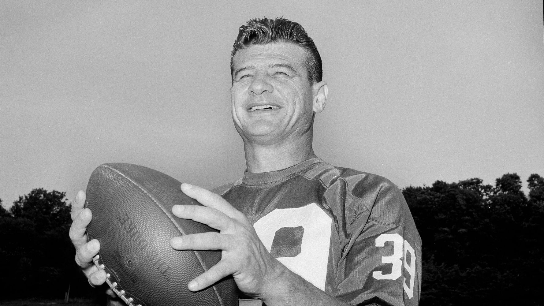 NFL Hall Of Fame Running Back Hugh McElhenny Dies
