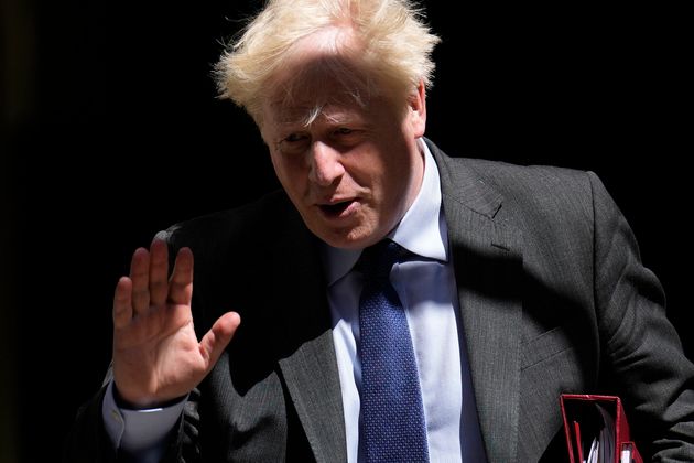 Boris Johnson devant le 10 Downing Street, le 22 juin 2022 (AP Photo/Matt Dunham)