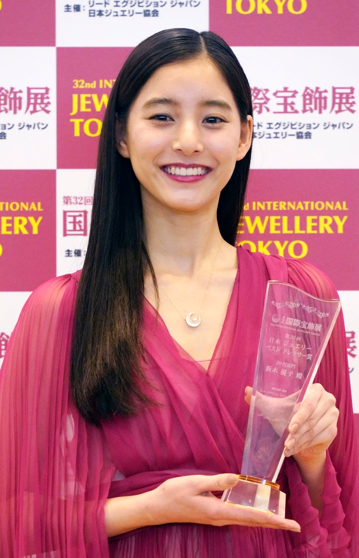 新木優子さん