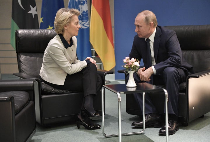 Von der Leyen y Putin, en una reunión en 2020