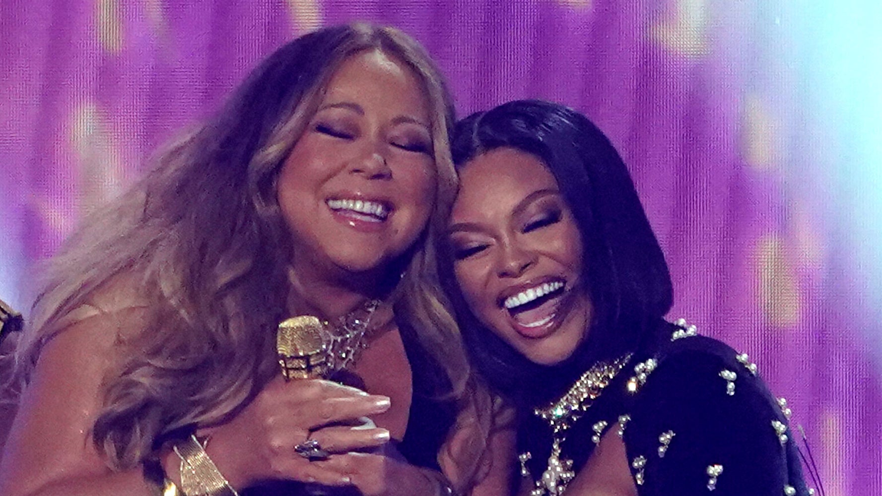 Mariah Carey Brings Big, Big Energy to Latto’s 2022 BET Awards Performance Mariah Carey Brings Big, Big Energy to Latto’s 2022 BET Awards Performance