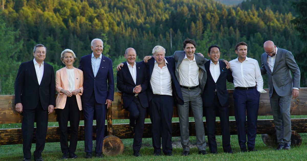 Много семерок. Саммит g7 2022 участники. Лидеры саммита g7. Zelensky g7 Summit Hirosima. G7 саммит в Индонезии.