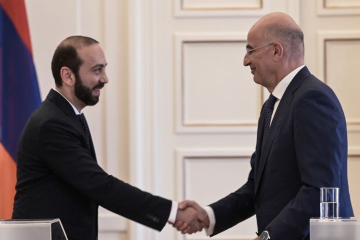 Συνάντηση του υπουργού Εξωτερικών, Νίκου Δένδια, με τον υπουργό Εξωτερικών της Αρμενίας, Ararat Mirzoyan, Δευτέρα 27 Ιουνίου 2022. (ΜΙΧΑΛΗΣ ΚΑΡΑΓΙΑΝΝΗΣ/EUROKINISSI)