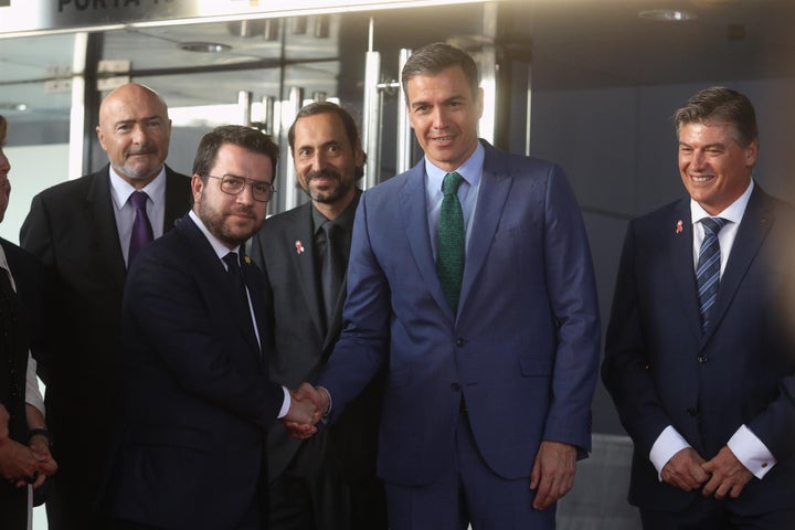 Pedro Sánchez y Pere Aragonès.