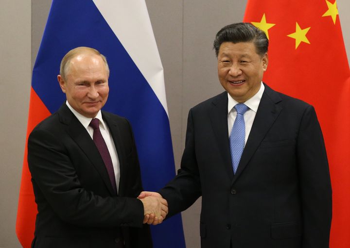 Vladimir Putin y Xi Jinping, durante un encuentro en Brasil en noviembre de 2019. 