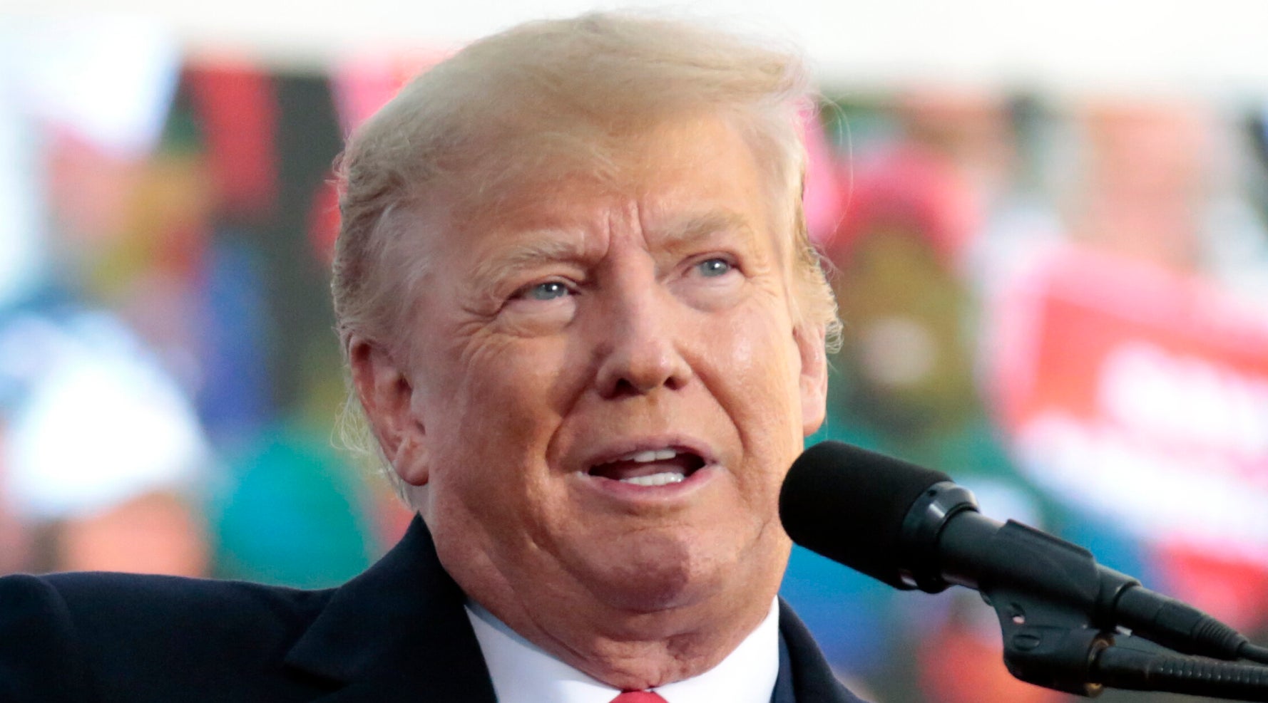 Donald Trump’s Obsession With Crowd Size Marked First And Last Days As President Donald Trump’s Obsession With Crowd Size Marked First And Last Days As President