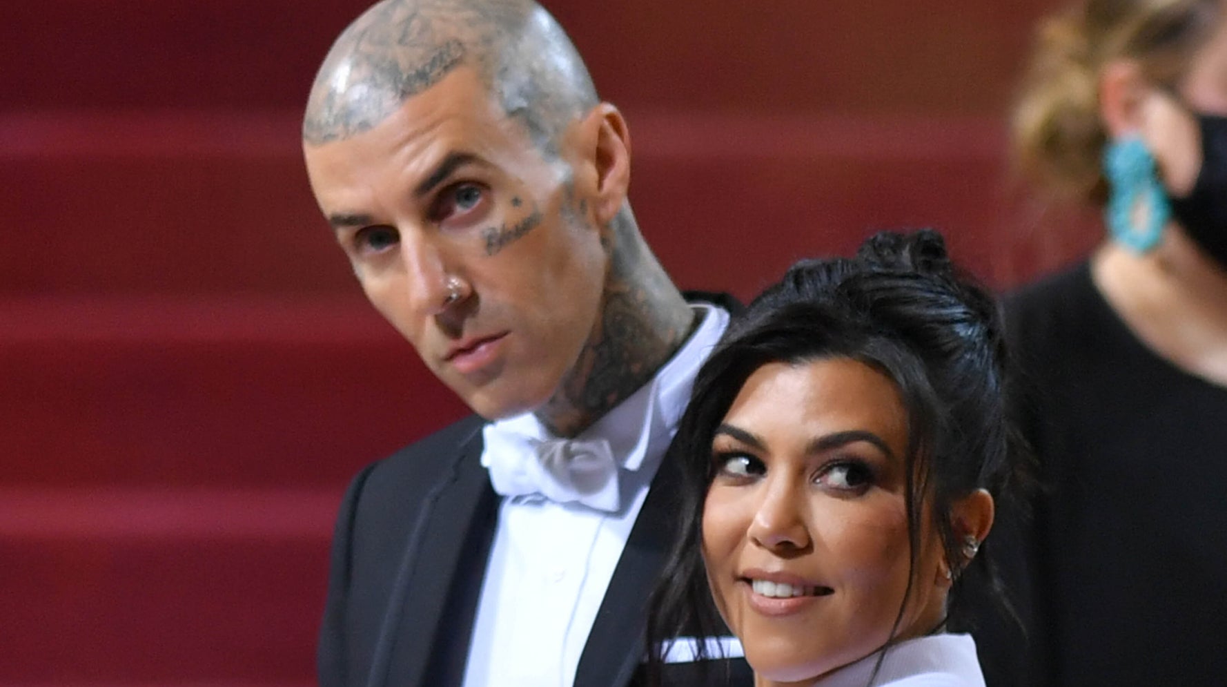 Travis Barker Reportedly Taken To Hospital By Ambulance Travis Barker Reportedly Taken To Hospital By Ambulance