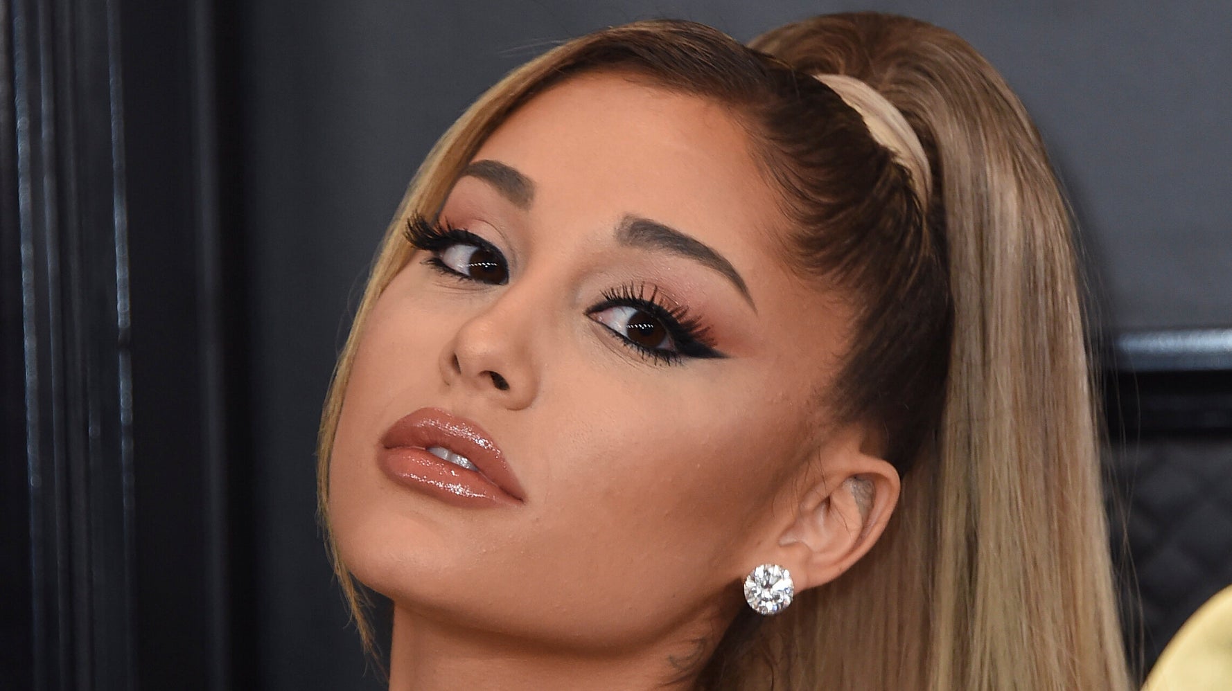 Alleged Stalker Reportedly Breaks Into Ariana Grande’s Home Again Alleged Stalker Reportedly Breaks Into Ariana Grande’s Home Again