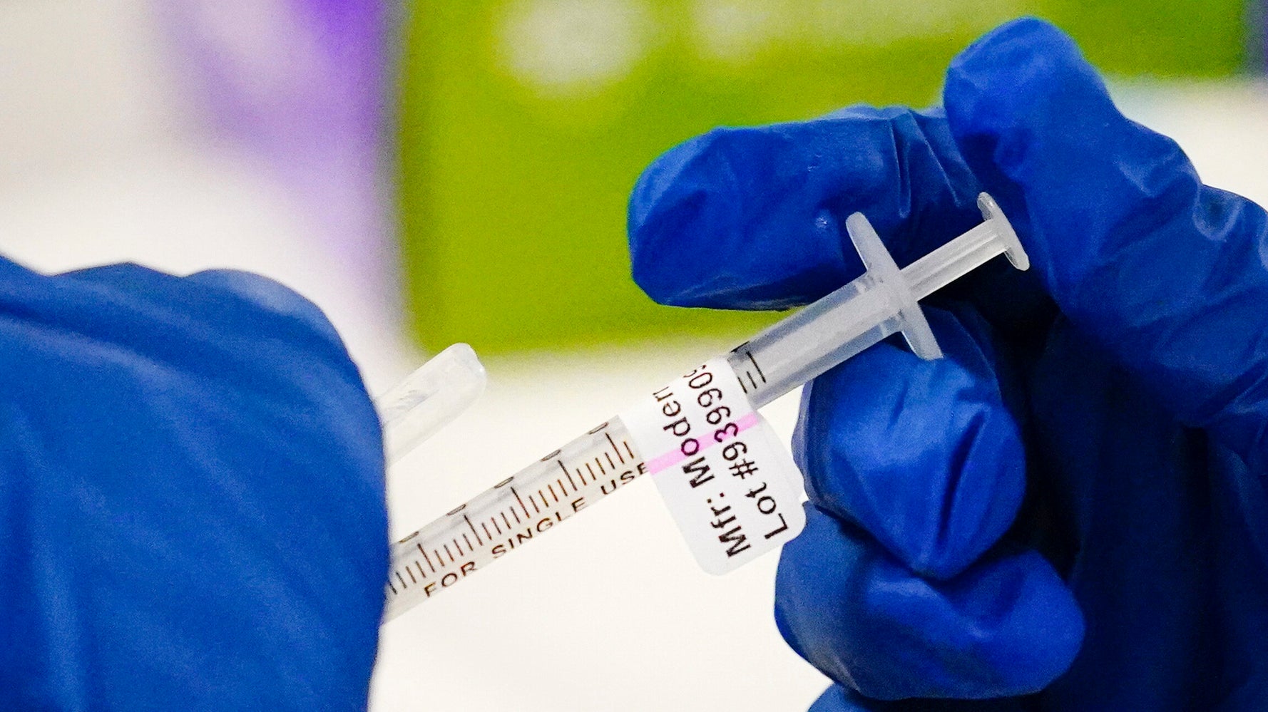 FDA Advisers Recommend Boosters Targeting Omicron As Subvariants Spread - Vimarsana News