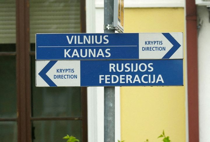  Direction signs are seen in the border railway station in Kybartai, Lithuania June 21, 2022. REUTERS/Ints Kalnins/File Photo
