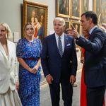 Joe Biden se lleva a sus nietas a la cena en el Prado ante la ausencia de Jill