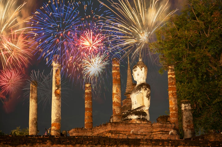 Estatua de Budha durante el Loy Krathong Festival.