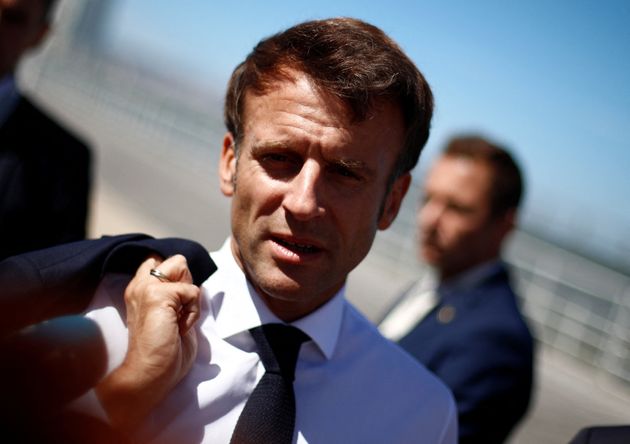 Emmanuel Macron le 30 juin à Lisbonne, avant son retour à Paris.