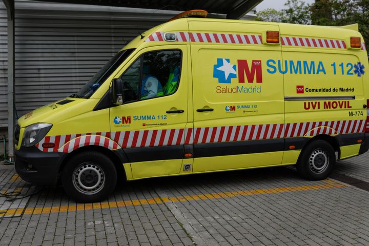 Foto de archivo de una ambulancia de Emergencias 112 de la Comunidad de Madrid.