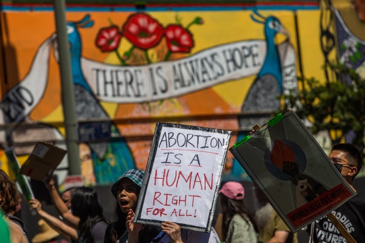 Protesta contra la derogación del derecho al aborto en Los Ángeles (EEUU), el 26 de junio. 