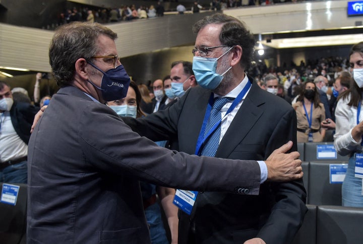 Foto de archivo de Alberto Núñez Feijóo y Mariano Rajoy.