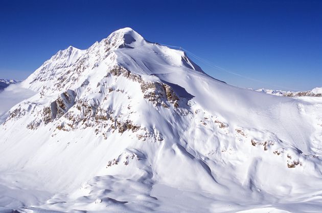 Le glacier de la Grande Motte, à Tignes, ne peut pas accueillir les skieurs jusqu'à fin juillet comme c'était prévu.