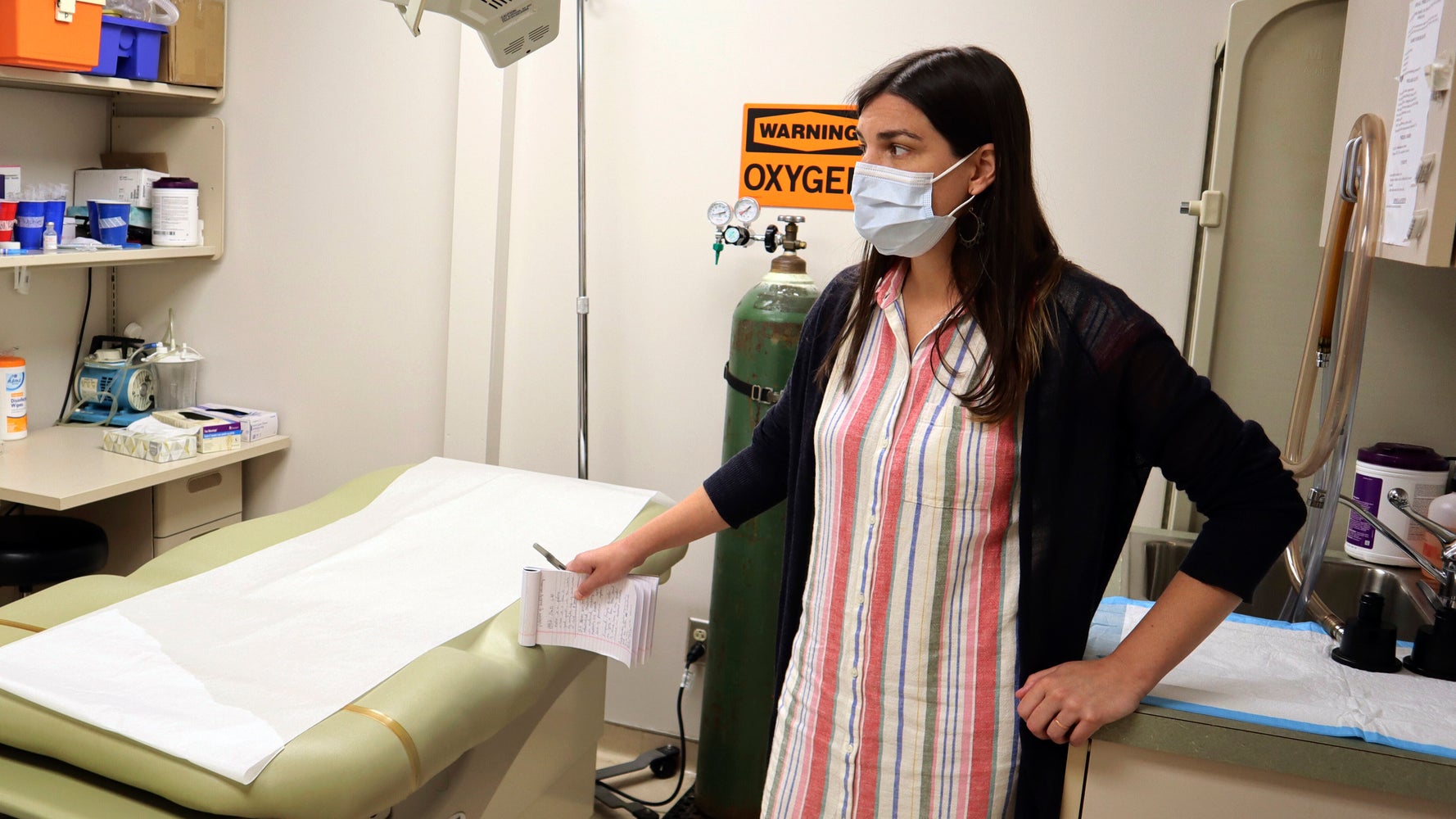 Abortion Clinic Staff Grapple With Trauma Following The End Of Roe v. Wade Abortion Clinic Staff Grapple With Trauma Following The End Of Roe v. Wade