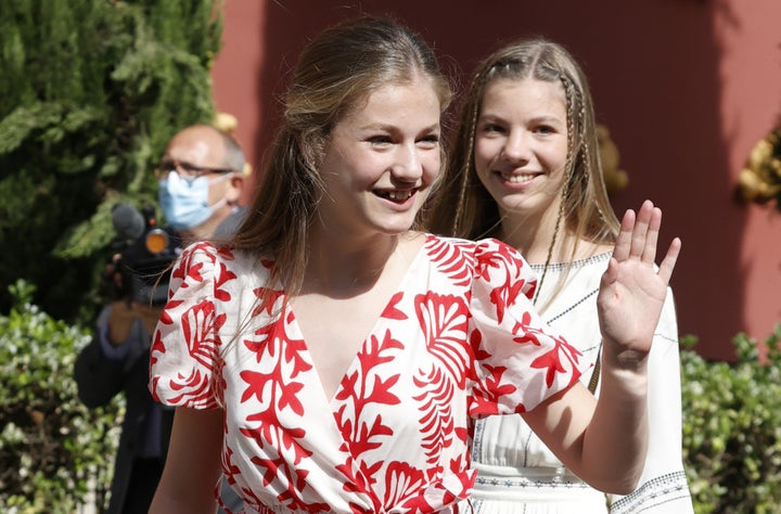 La princesa Leonor y la infanta Sofía, durante el acto.