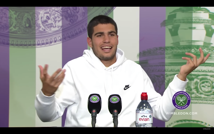 Carlos Alcaraz en rueda de prensa.