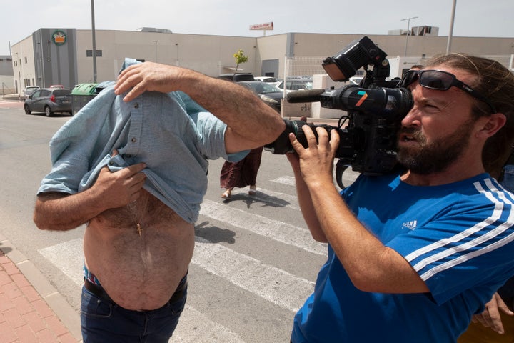 El conductor que, presuntamente, atropelló intencionadamente el pasado sábado a un grupo de ciclistas, entre ellos Alejandro Valverde, en una pedanía de Murcia ha sido puesto en libertad con cargos tras declarar este lunes ante la titular del juzgado de Instrucción número 3 de Murcia.
