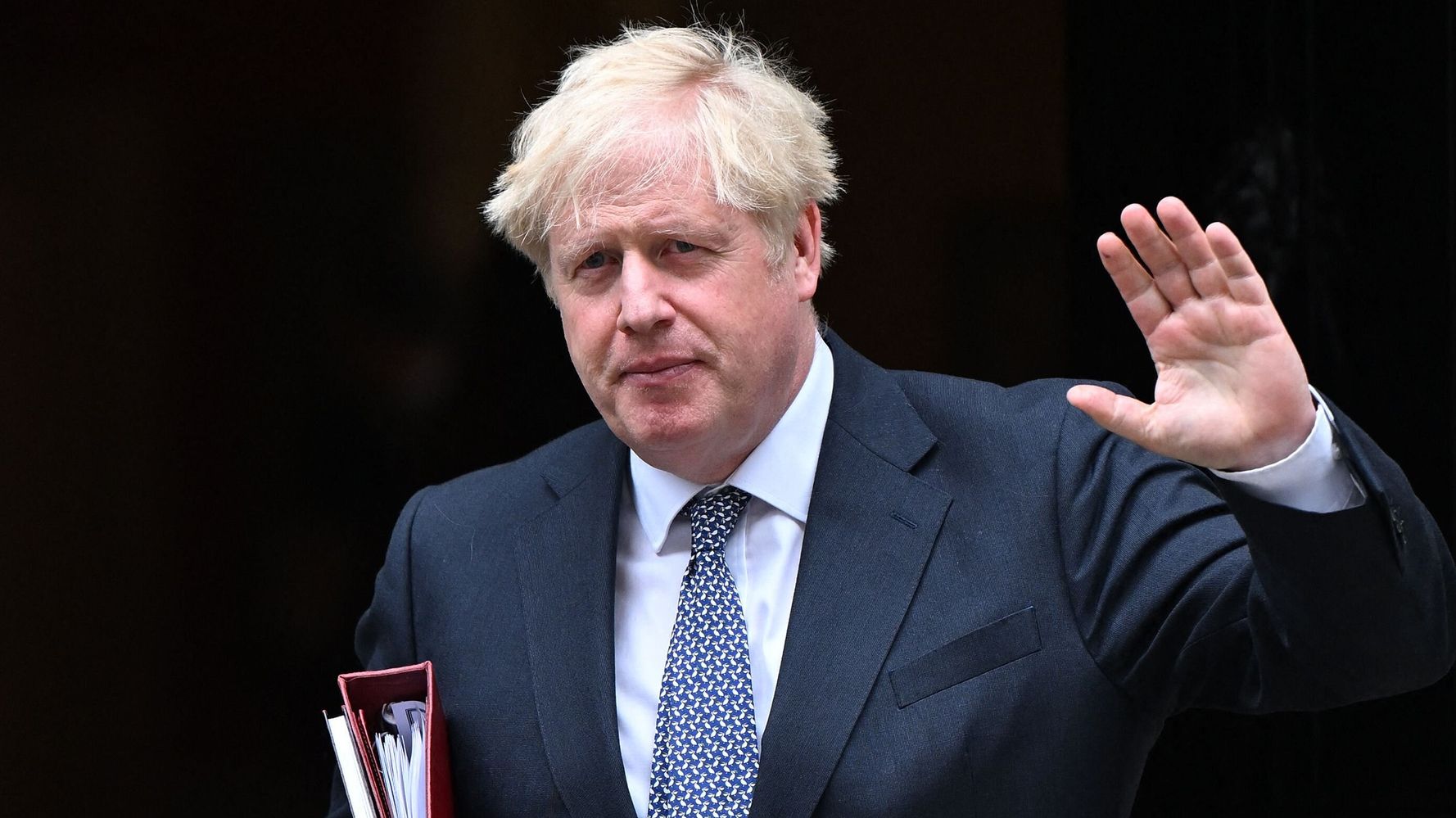 2 ministres clés du cabinet britannique démissionnent alors que le gouvernement de Boris Johnson vacille
