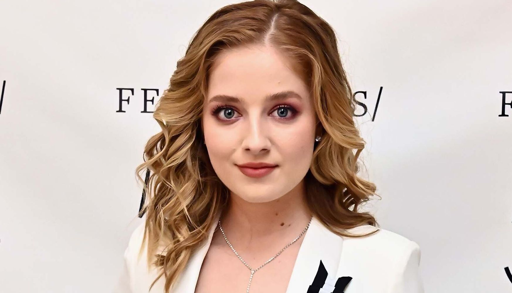 Jackie Evancho Reveals She Has Osteoporosis Triggered By Anorexia: ‘I’m However Struggling’