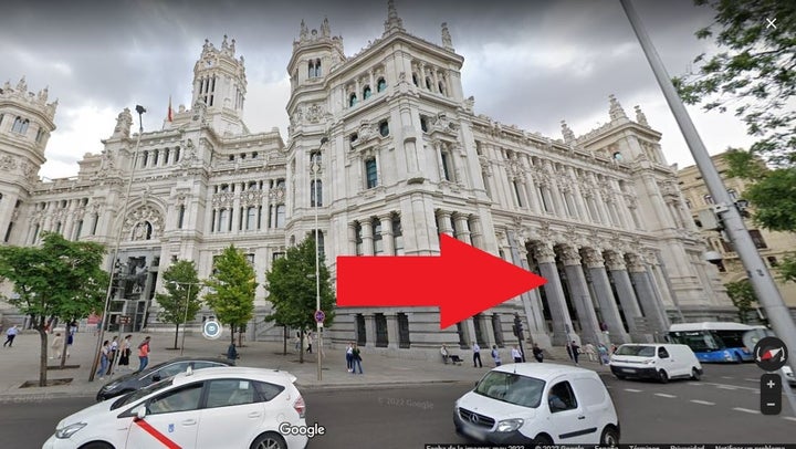El lateral del edificio, donde está la oficina de Correos.