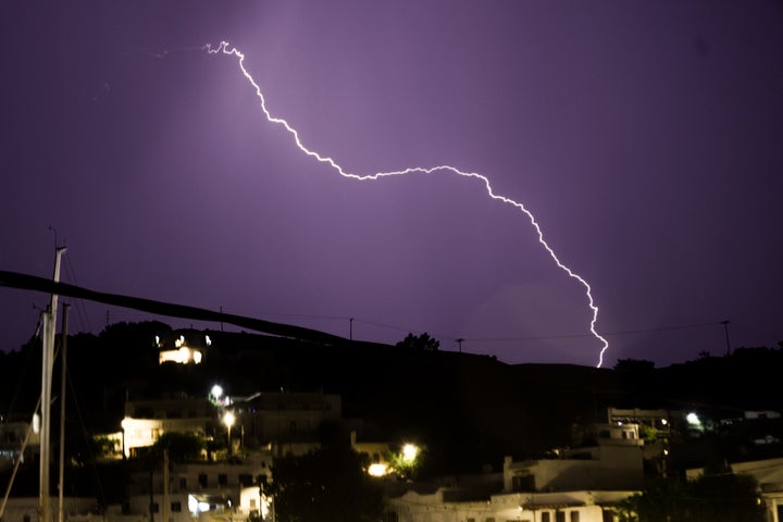 ΚΑΚΟΚΑΙΡΙΑ ΚΕΡΑΥΝΟΣ (EUROKINISSI/ ΓΙΑΝΝΗΣ ΠΑΝΑΓΟΠΟΥΛΟΣ)