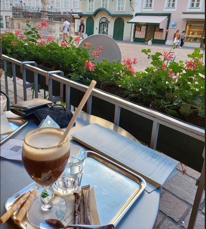 Irish coffee στο Cafe Tomaselli