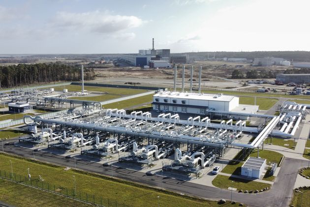 Face aux craintes de pénurie de gaz, l'Allemagne se prépare à devoir prendre des mesures de restrictions très sévères (photo d'illustration montrant la station de Lubmin, au nord-est de l'Allemagne, à l'arrivée du gazoduc Nord Stream II).