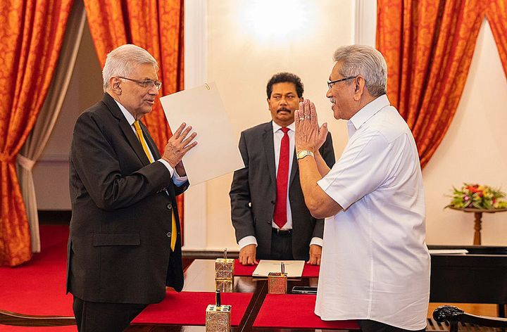 Ranil Wickremesinghe y Gotabaya Rajapaksa, en una imagen del pasado mayo. 